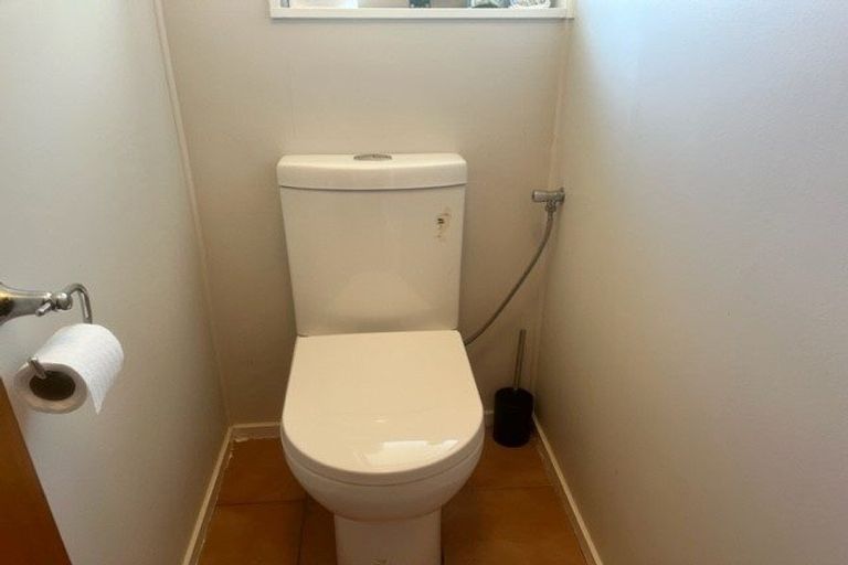 Photo of property in 2/31 Galvan Avenue, Sunnyhills, Auckland, 2010