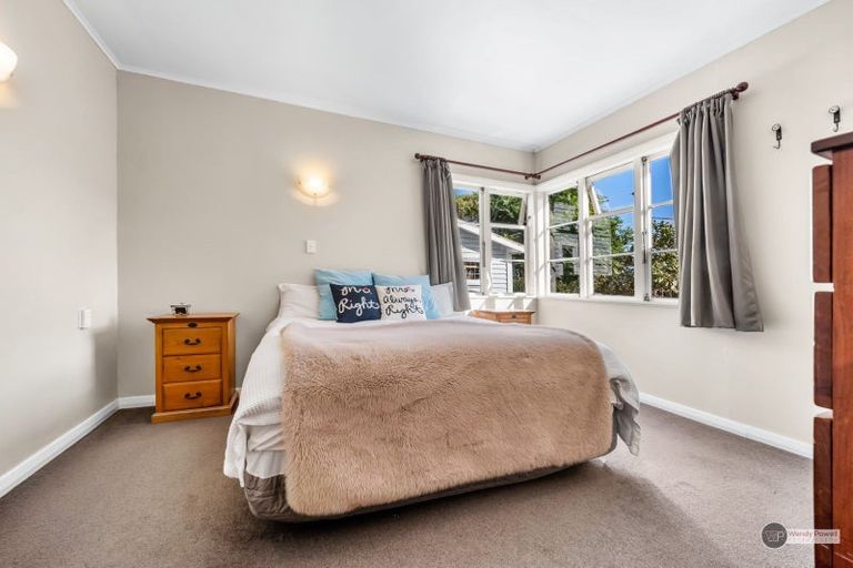 Photo of property in 14 Raymond Terrace, Fairfield, Lower Hutt, 5011