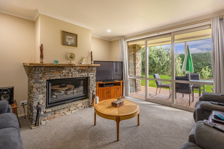 Photo of property in 10 Hickey Street, Otane, 4202