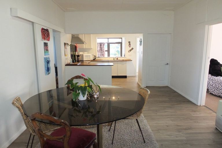 Photo of property in 13 Linklater Avenue, Foxton Beach, Foxton, 4815