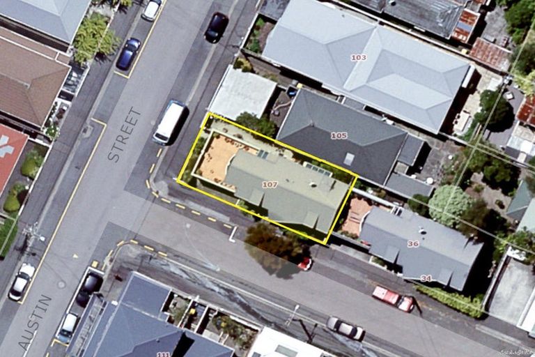 Photo of property in 107 Austin Street, Mount Victoria, Wellington, 6011