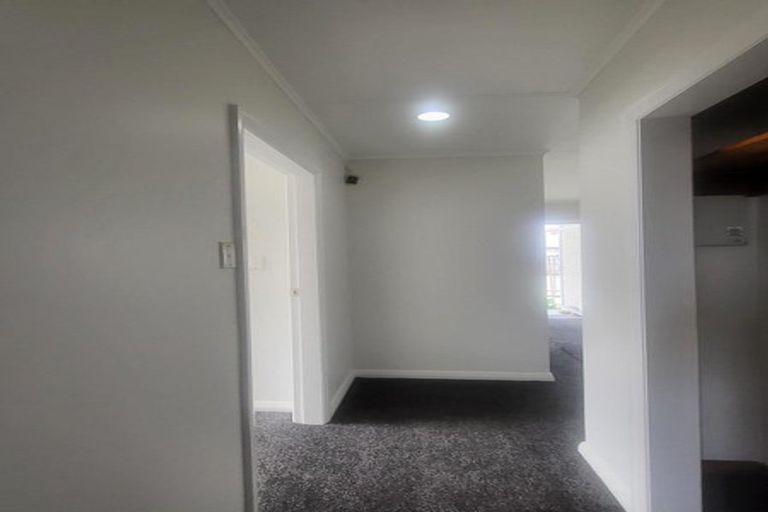 Photo of property in 70 Cambridge Terrace, Papatoetoe, Auckland, 2025