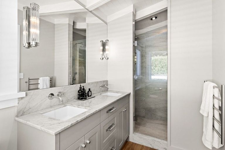 Photo of property in 12 Taruna Place, Havelock North, 4130