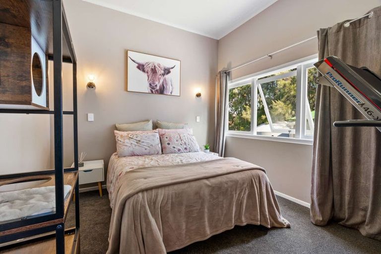 Photo of property in 124 Kanohi Road, Kaukapakapa, 0873