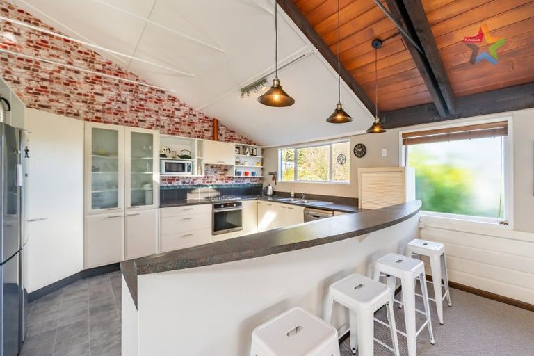 Photo of property in 57 Oroua Street, Eastbourne, Lower Hutt, 5013