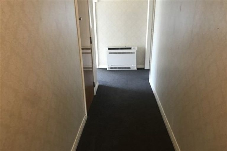 Photo of property in 24 Kent Crescent, Awapuni, Palmerston North, 4412