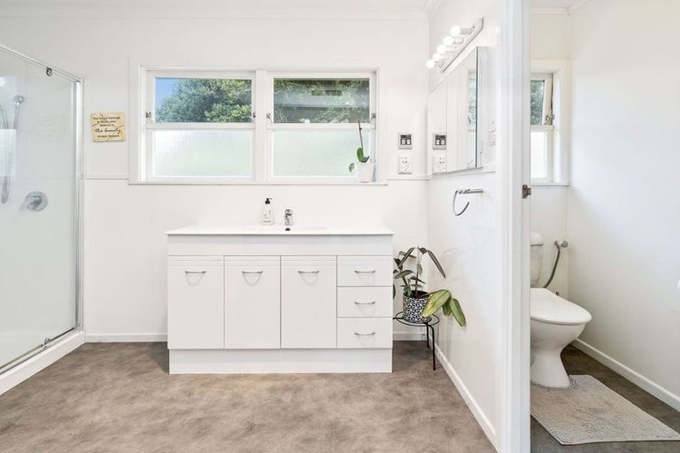 Photo of property in 1 Ranfurly Place, Te Kamo, Whangarei, 0112