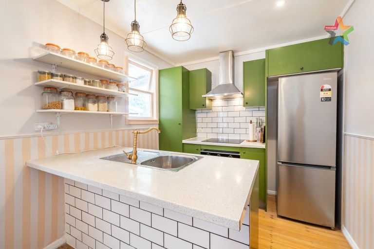 Photo of property in 77 Wilkie Crescent, Naenae, Lower Hutt, 5011