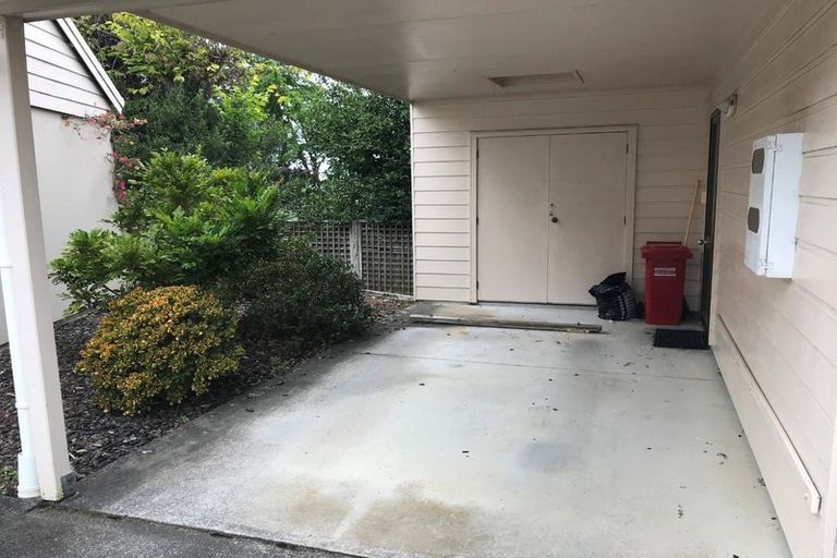 Photo of property in 8 Da Vinci Place, West Harbour, Auckland, 0618