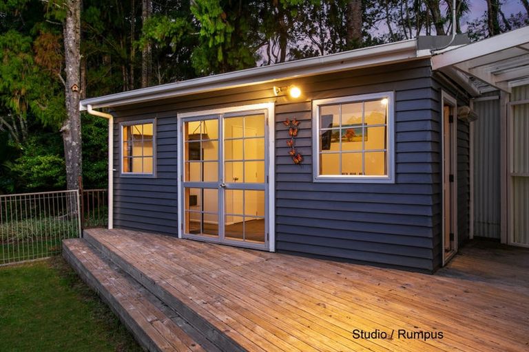 Photo of property in 792 West Coast Road, Oratia, Auckland, 0604