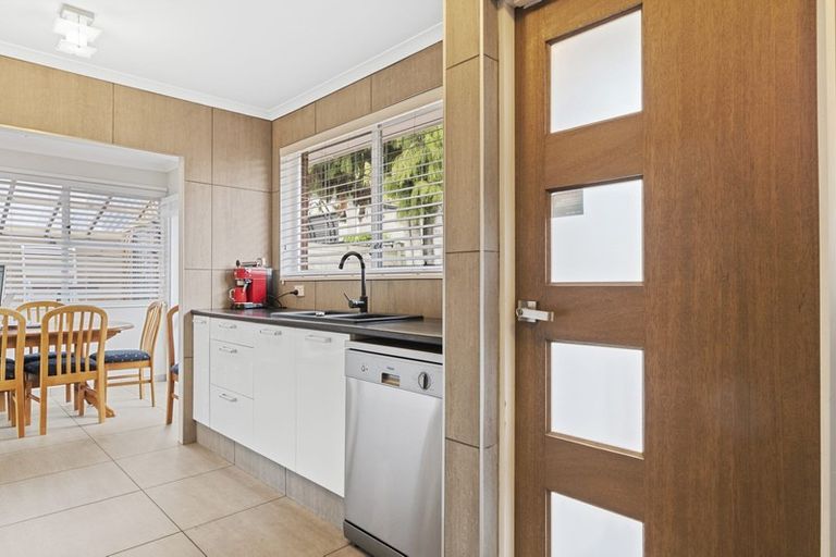 Photo of property in 49 Mack Place, Red Hill, Papakura, 2110