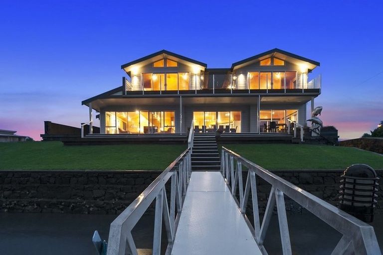 Photo of property in 7 Leeward Drive, Whitianga, 3510