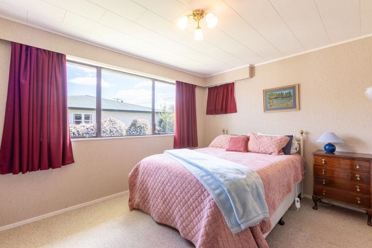 Photo of property in 13 Victoria Avenue, Dannevirke, 4930