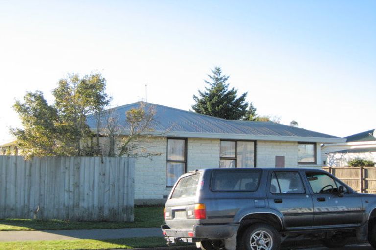 Photo of property in 2/34 Wilson Street, Islington, Christchurch, 8042