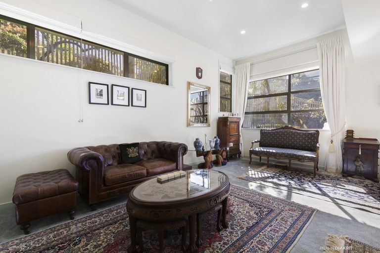 Photo of property in 5e Raroa Road, Kelburn, Wellington, 6012