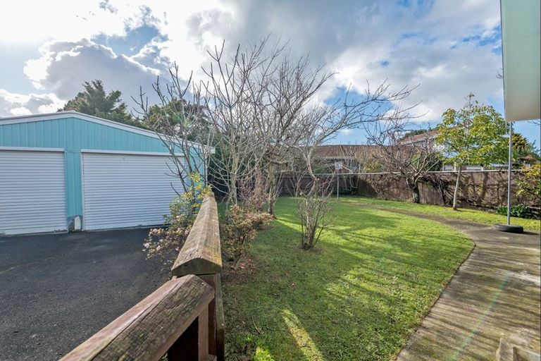 Photo of property in 69 Churchill Avenue, Hokowhitu, Palmerston North, 4410