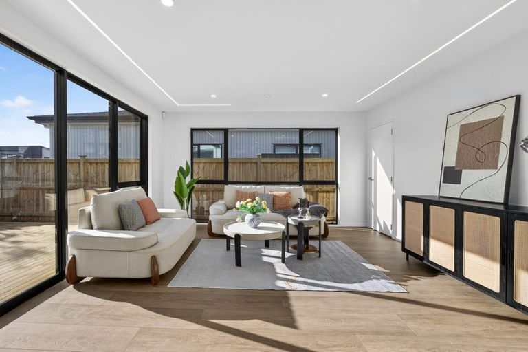 Photo of property in 19 Bannockburn Road, Opaheke, Papakura, 2113