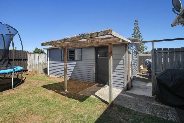 Photo of property in 15 Bettina Place, Manurewa, Auckland, 2102