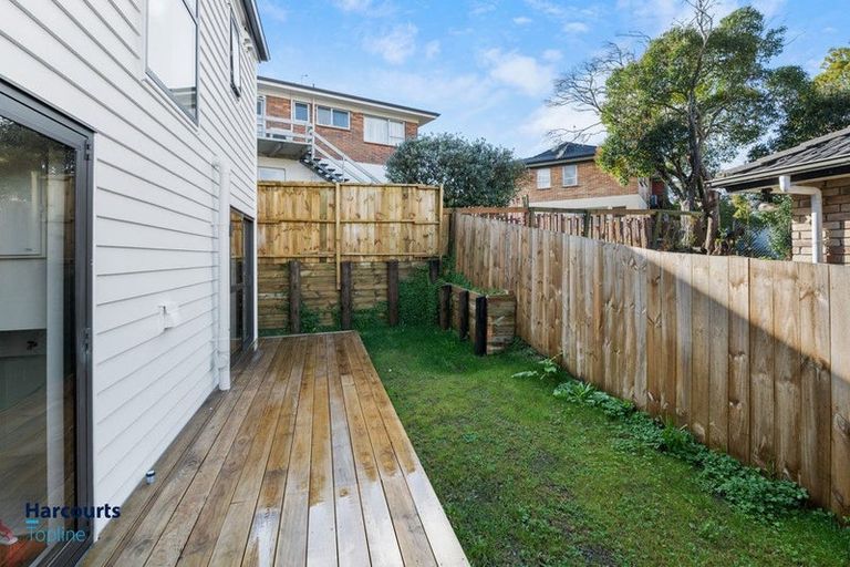 Photo of property in 26f Sheridan Drive, New Lynn, Auckland, 0600
