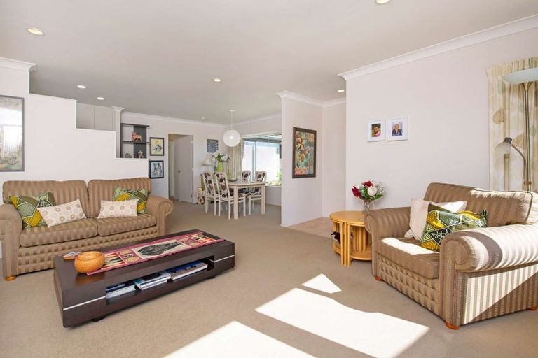 Photo of property in 3/6 Marbeth Court, Botany Downs, Auckland, 2010
