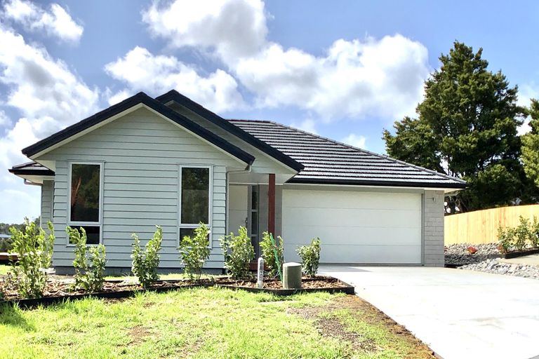 Photo of property in 23 Amsharlo Drive, Kerikeri, 0230