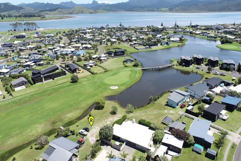 Photo of property in 124 The Fairway, Matarangi, Whitianga, 3592