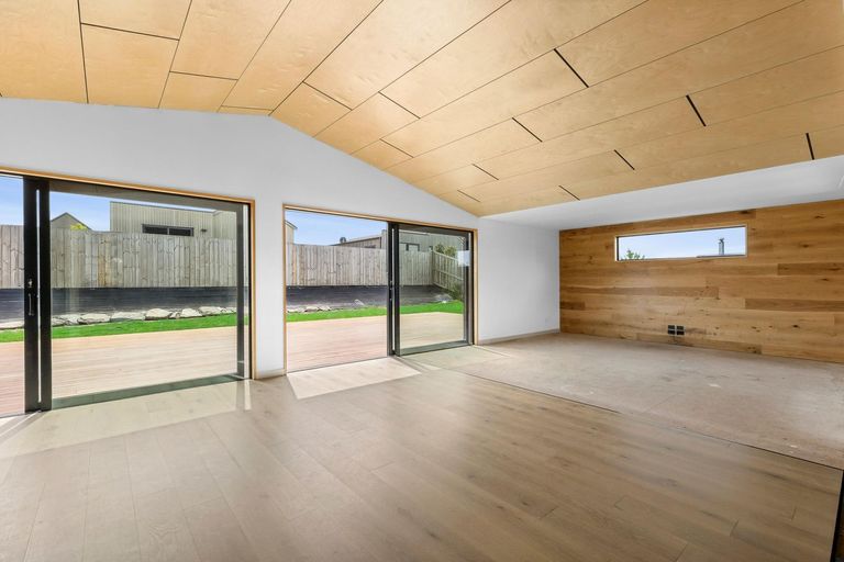 Photo of property in 41 Mount Linton Avenue, Wanaka, 9305