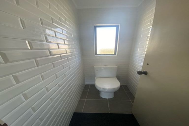 Photo of property in 5 Rochas Place, Clover Park, Auckland, 2019