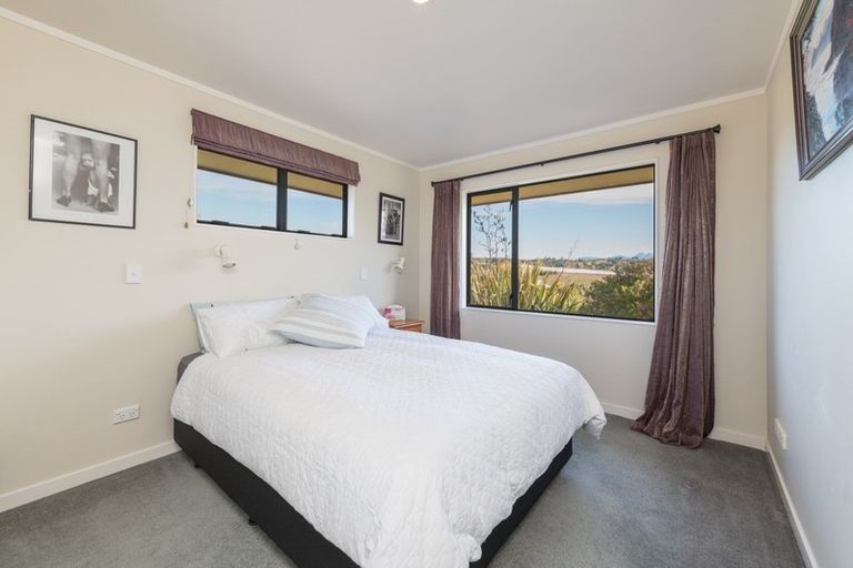 Photo of property in 11 Mapua Drive, Mapua, Upper Moutere, 7173