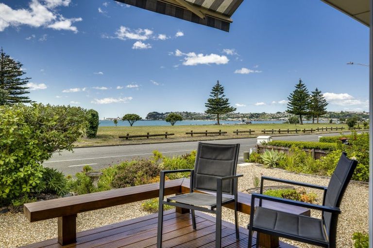 Photo of property in 18 The Esplanade, Westshore, Napier, 4110