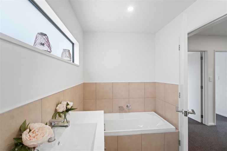 Photo of property in 2/670 Ferry Road, Woolston, Christchurch, 8023