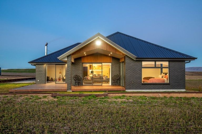 Photo of property in 355 Golden Road, Springvale, Alexandra, 9393