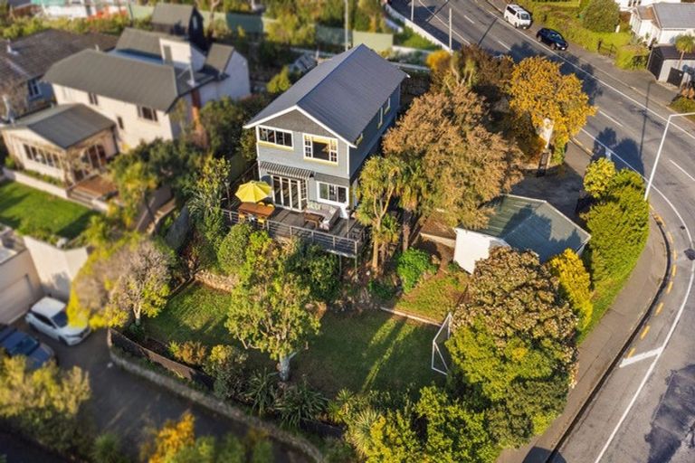 Photo of property in 83 Hackthorne Road, Cashmere, Christchurch, 8022