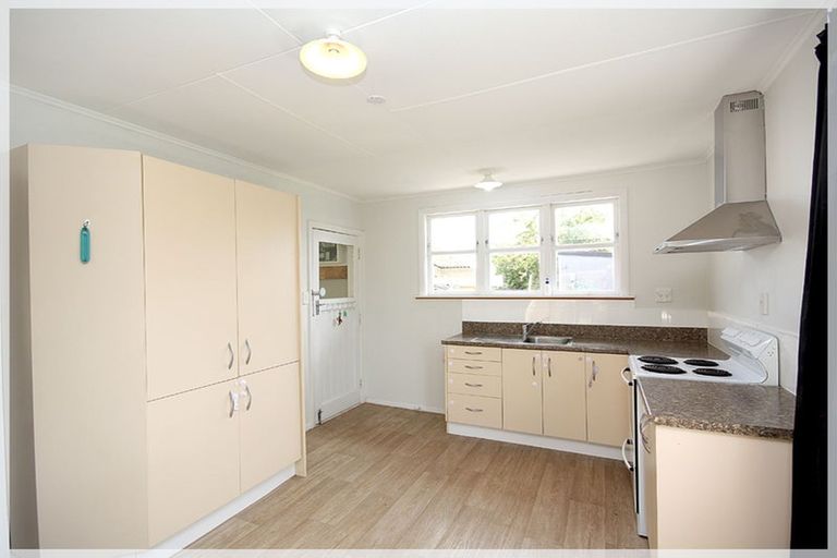 Photo of property in 1 Julyan Street, Shannon, 4821