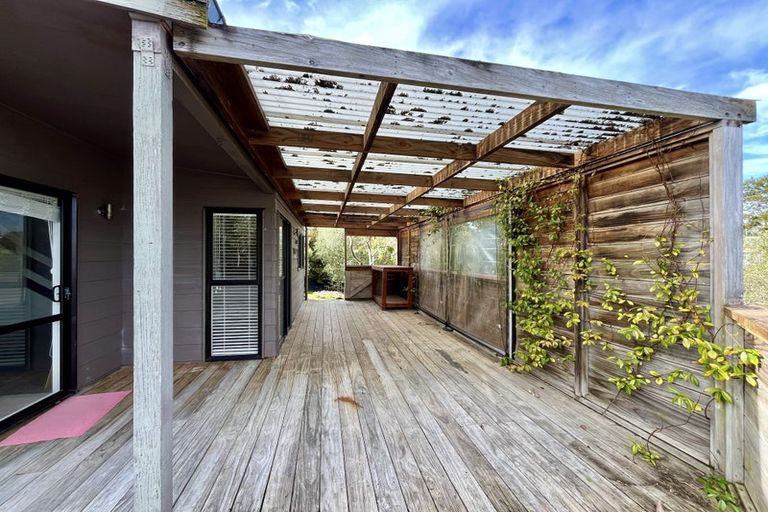 Photo of property in 26 Orinda Close, Botany Downs, Auckland, 2010