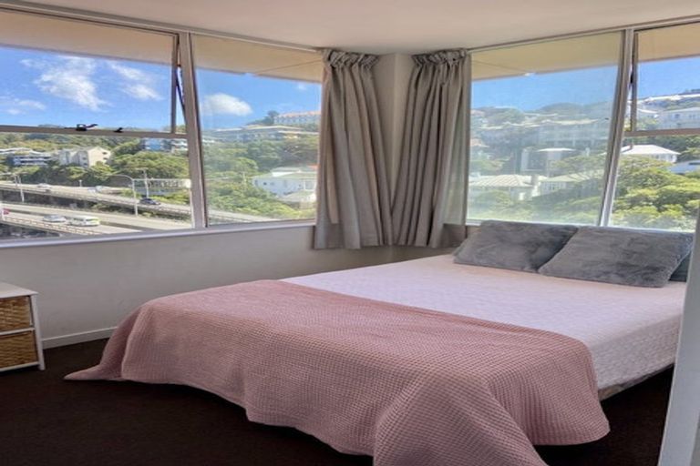 Photo of property in Terrace Tower Apartments, 7e/126 The Terrace, Wellington Central, Wellington, 6011