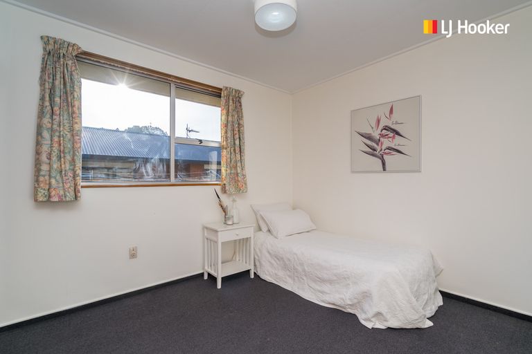 Photo of property in 24b Rutherford Street, Caversham, Dunedin, 9012
