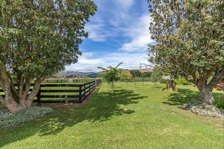 Photo of property in 51 Laward Road, Shannon, Palmerston North, 4474