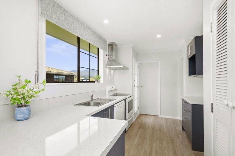 Photo of property in 152 California Drive, Totara Park, Upper Hutt, 5018