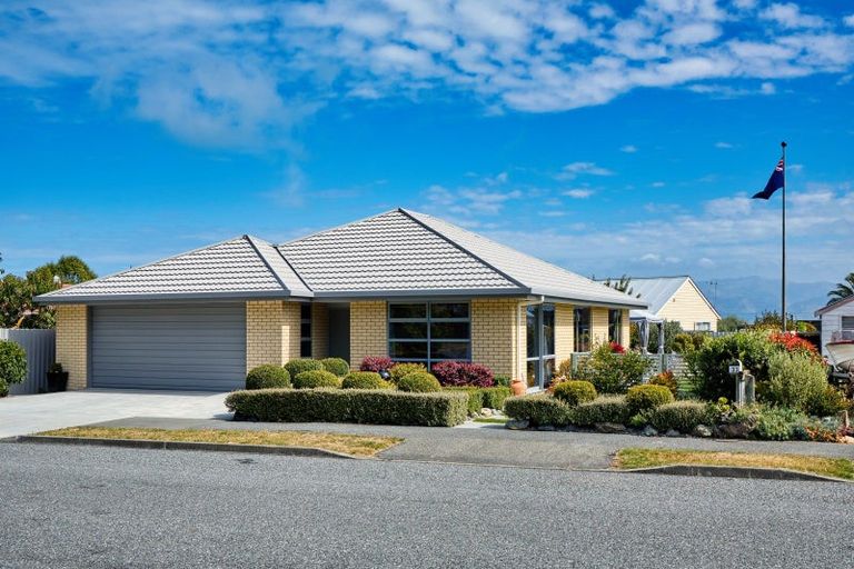 Photo of property in 33 Kotuku Road, South Bay, Kaikoura, 7300