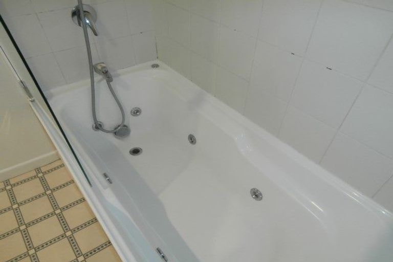 Photo of property in 5/4 Brockworth Place, Riccarton, Christchurch, 8011