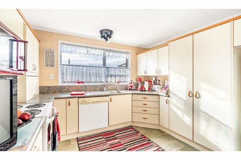 Photo of property in 26 Bullar Street, Grasmere, Invercargill, 9810