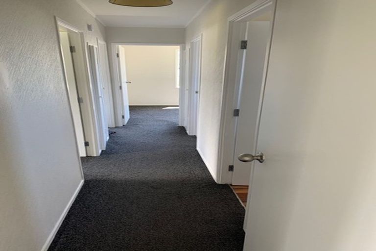 Photo of property in 6 Blanche Way, Half Moon Bay, Auckland, 2012