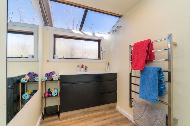 Photo of property in 42 Weir Street, Green Island, Dunedin, 9018