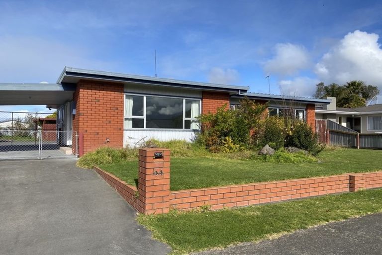 Photo of property in 44 Anderson Road, Taradale, Napier, 4112
