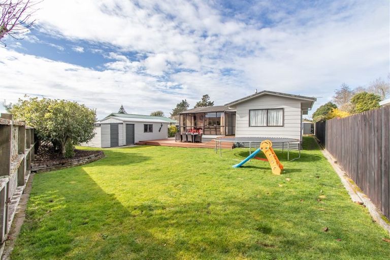 Photo of property in 26 Nikau Street, Inglewood, 4330