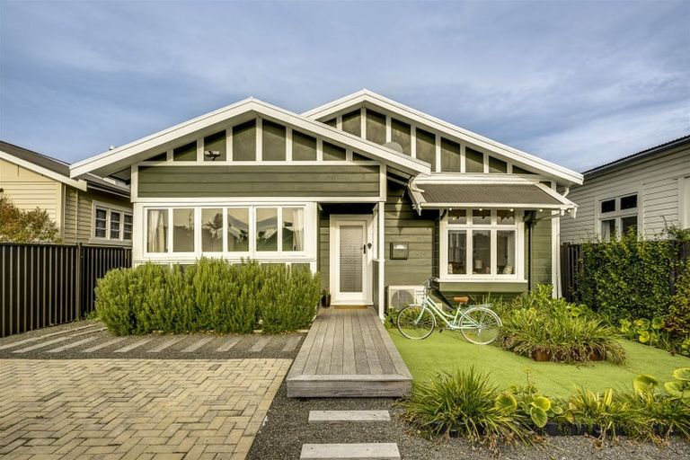 Photo of property in 48 Latham Street, Napier South, Napier, 4110