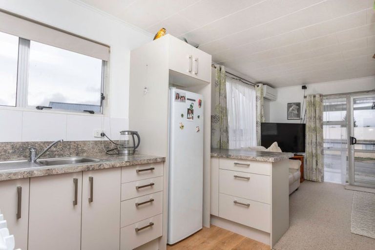 Photo of property in 8 Mccallum Street, Dannevirke, 4930