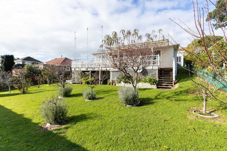 Photo of property in 8 Lismore Street, Strandon, New Plymouth, 4312