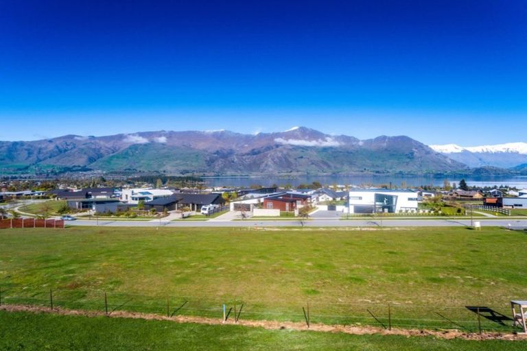 Photo of property in 56 Forest Heights, Wanaka, 9305